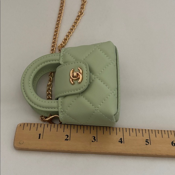 Chanel VIP Mini Bag - Picture 6 of 7